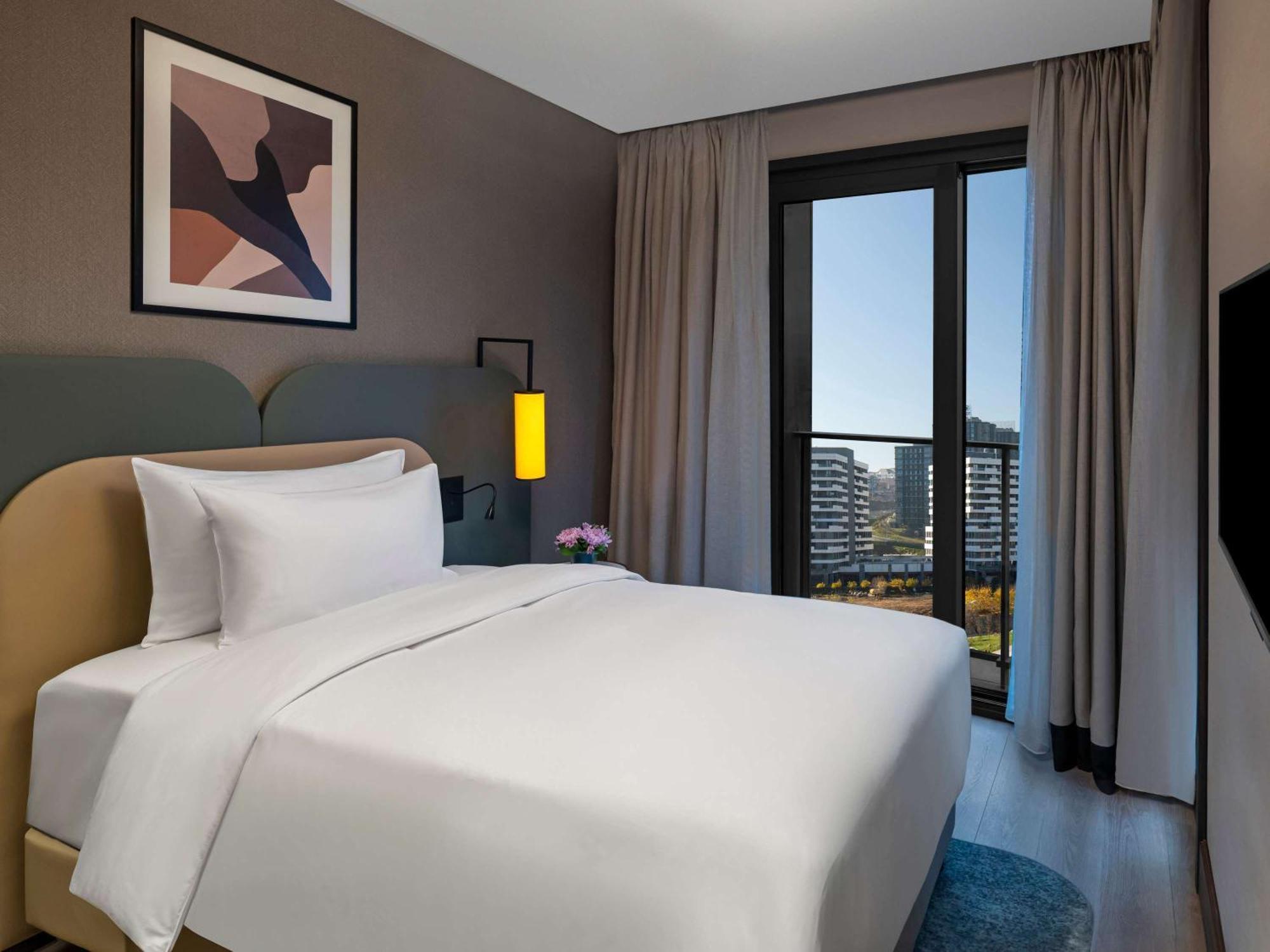 Hotel Moevenpick Living Istanbul Saklivadi Exterior foto
