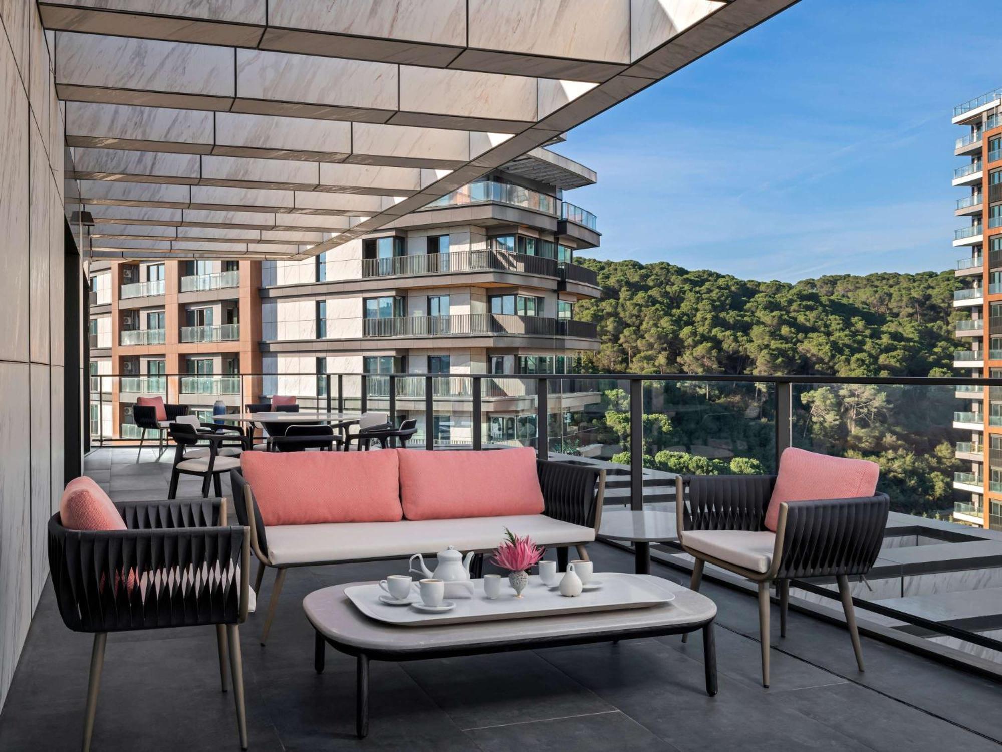 Hotel Moevenpick Living Istanbul Saklivadi Exterior foto