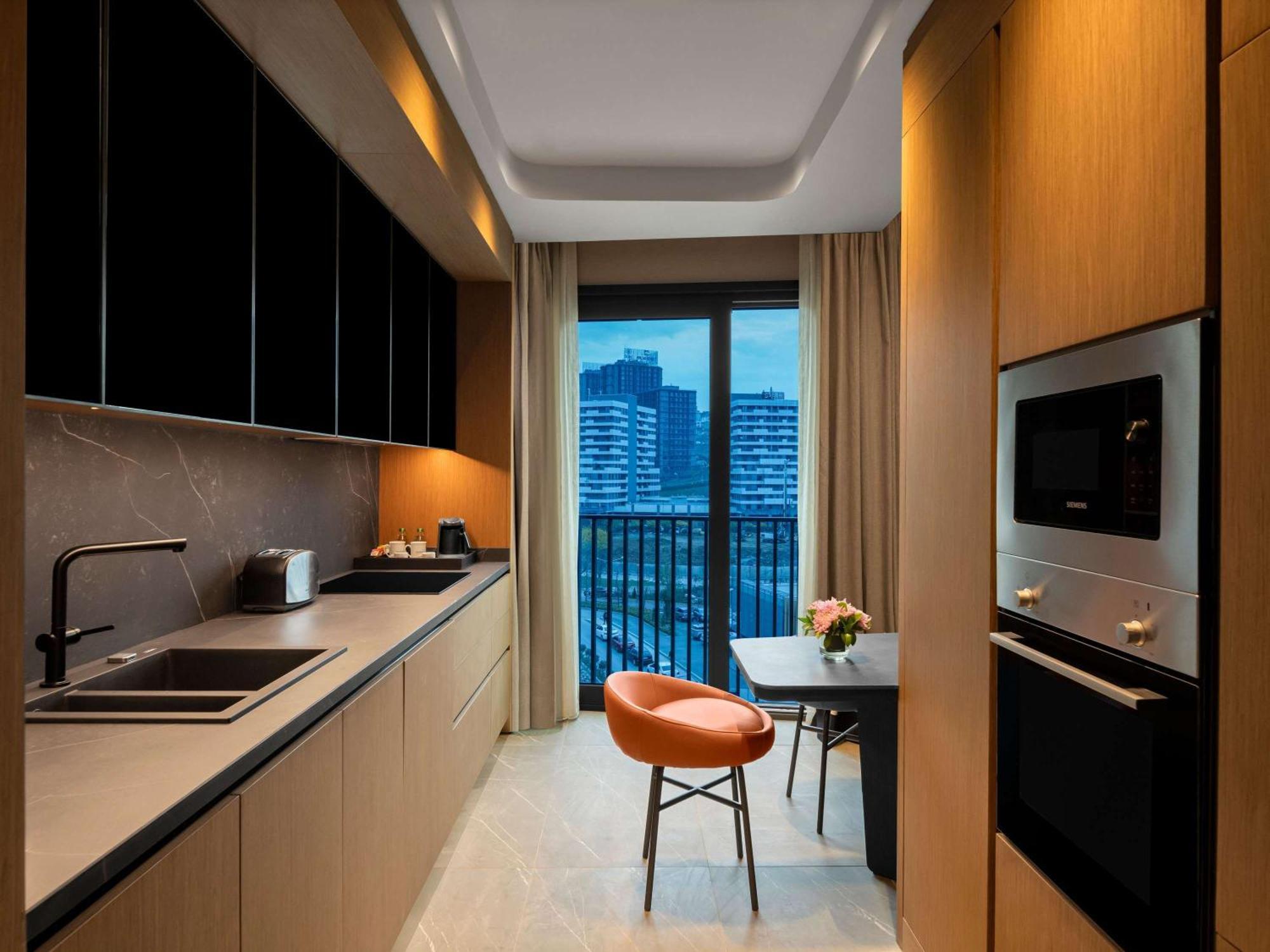 Hotel Moevenpick Living Istanbul Saklivadi Exterior foto